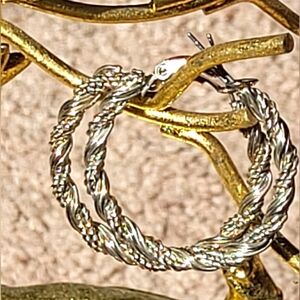 Vintage Silver Tone Metal Rope Twist Hoop Earrings Jewelry